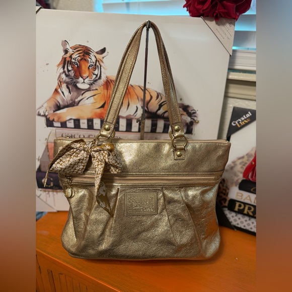 Coach Poppy Metallic Gold Tote with Coach Scarf VGUC - Picture 1 of 12